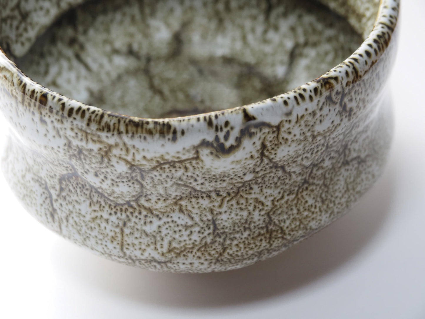 Mino Ware Matcha Bowl | White and Brown Glaze | Chawan Tea Ceremony Utensil